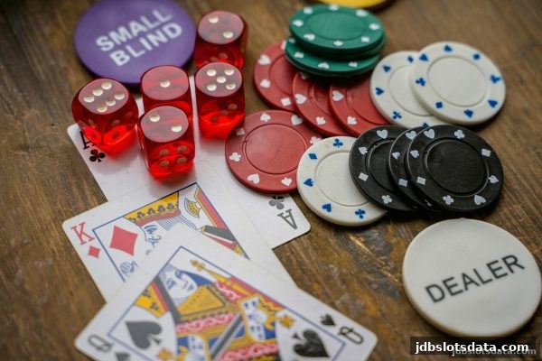 jdb电子游戏官网深度解析：六合彩桌游如何引爆社交平台的互动分享热潮
