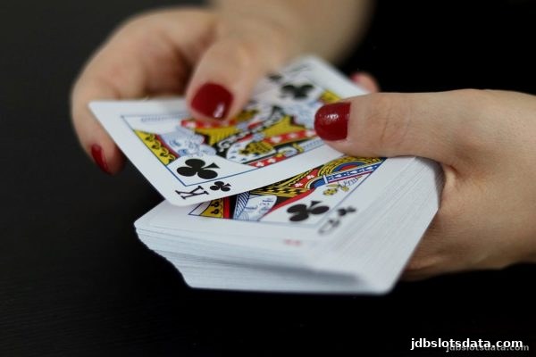 对牌玩法全攻略：从入门到精通 | jdb电子游戏官网独家秘籍